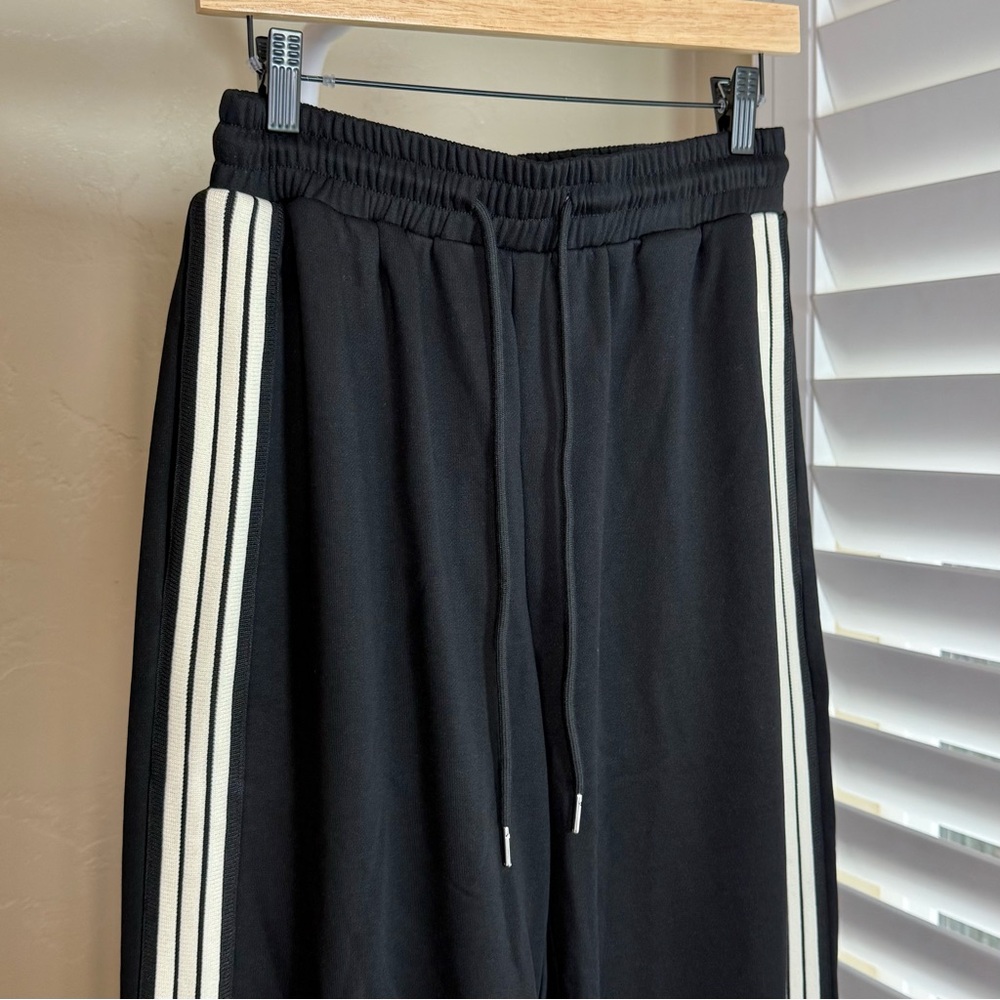 Commense Side Stripe Wide-Leg Sweatpants Medium Track Pants Joggers Black BNWT - Picture 5 of 9